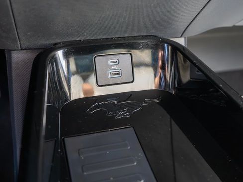 Used 2021 Ford Mustang Mach-E Premium image 33