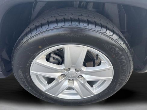 Used 2022 Jeep Compass Latitude w/ Convenience Group FWD image 35