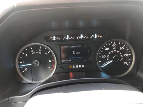 Used 2019 Ford F150 XLT w/ Equipment Group 302A Luxury AWD/4WD image 39