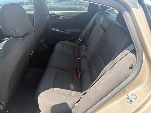 Used 2024 Chevrolet Malibu LT FWD image 8