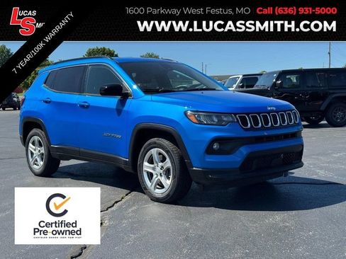Certified 2023 Jeep Compass Latitude w/ Convenience Group AWD/4WD image 1