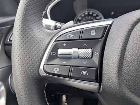 Certified 2025 Genesis G70 2.5T w/ Sport Prestige Package image 19