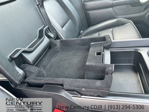 Used 2026 RAM 1500 Laramie AWD/4WD image 33