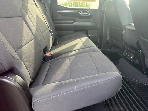 Used 2025 Chevrolet Silverado 1500 LT AWD/4WD image 35