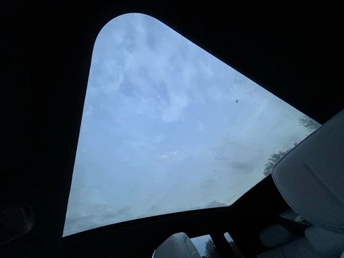 Used 2024 Cadillac Lyriq Luxury image 31