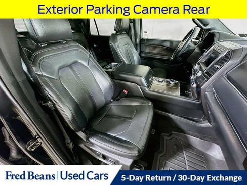 Used 2018 Ford Expedition Limited w/ Equipment Group 302A AWD/4WD image 38