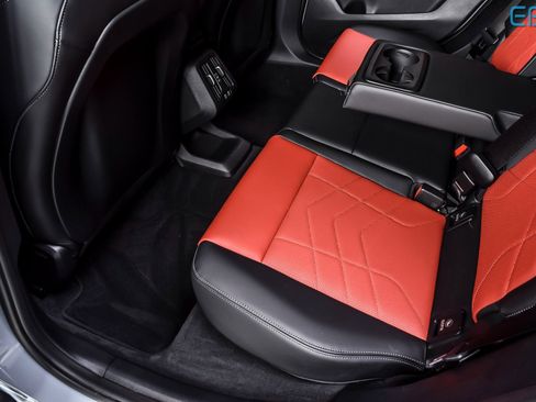 Used 2025 BMW X2 xDrive28i image 17