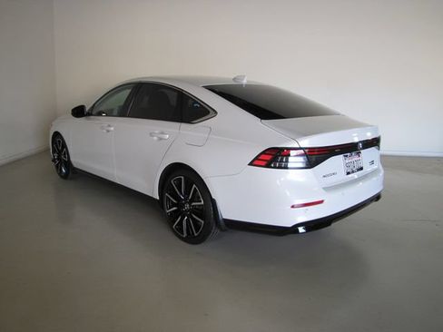 Used 2024 Honda Accord Touring image 23