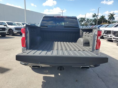 Used 2019 Chevrolet Silverado 1500 High Country w/ Technology Package image 31