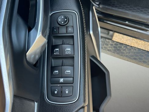 Used 2022 RAM 2500 Laramie AWD/4WD image 13