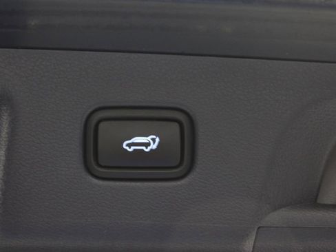 Used 2021 Hyundai Palisade Calligraphy image 18