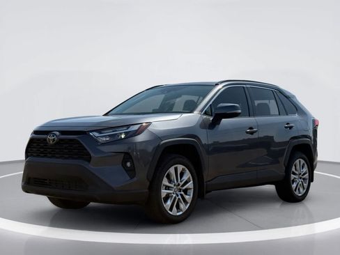 Used 2025 Toyota RAV4 XLE Premium w/ Weather Package FWD image 2
