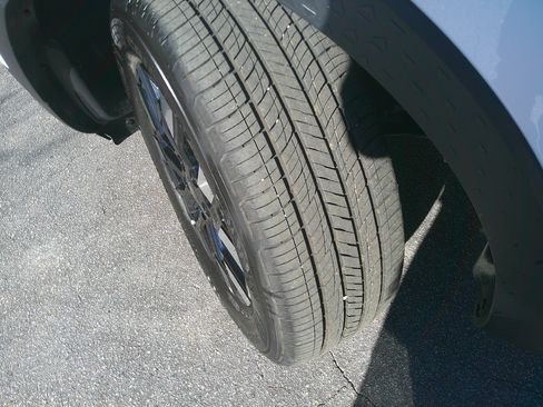 Used 2025 Hyundai Santa Cruz SE image 15