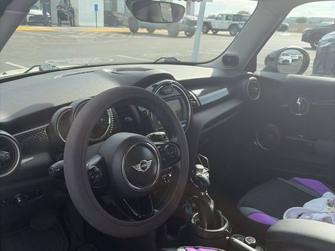 Used 2015 MINI Cooper S image 9
