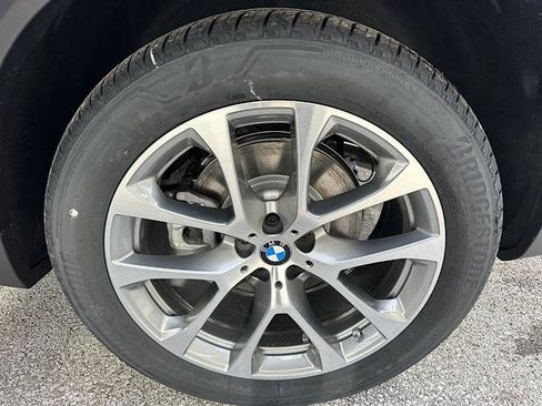 New 2026 BMW X5 xDrive40i w/ Premium Package image 7