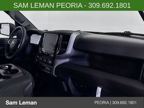 New 2026 RAM 1500 Express AWD/4WD image 26