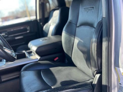Used 2015 RAM 2500 Laramie w/ Convenience Group image 10