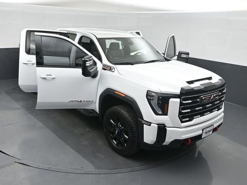 Used 2025 GMC Sierra 2500 AT4 AWD/4WD image 50