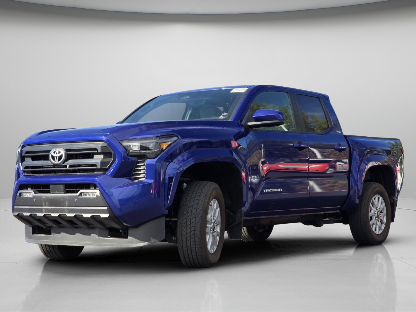 Used 2024 Toyota Tacoma SR5 AWD/4WD image 22