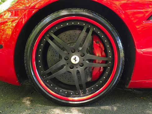 Used 2009 Ferrari California RWD image 44