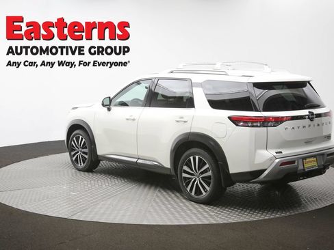 Used 2023 Nissan Pathfinder Platinum AWD/4WD image 68