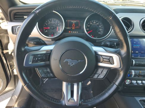 Used 2023 Ford Mustang Convertible RWD image 19