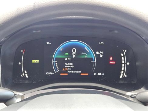 Used 2025 Toyota Camry LE FWD image 17