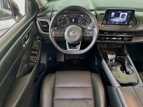 Used 2024 Nissan Rogue SV w/ SV Premium Package FWD image 20