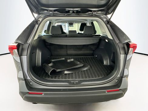 Used 2024 Toyota RAV4 LE image 21