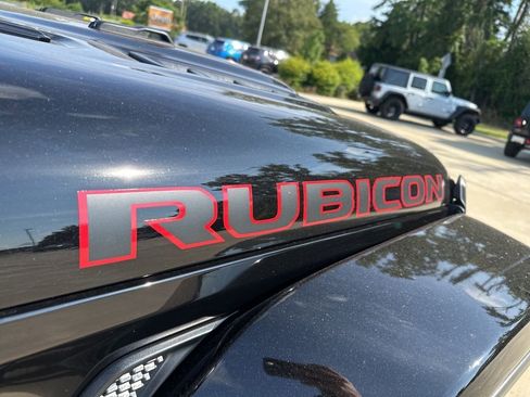 New 2025 Jeep Gladiator Rubicon image 11