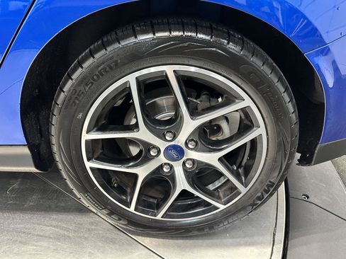 Used 2018 Ford Focus Titanium FWD image 10