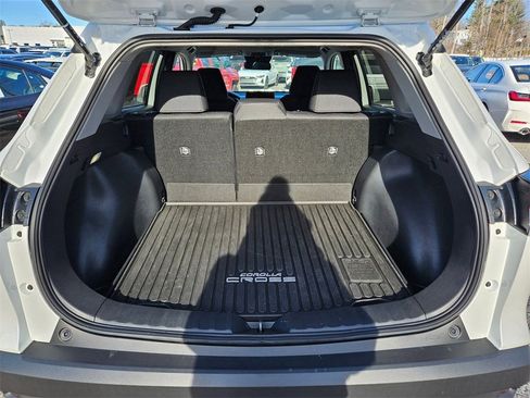 Certified 2023 Toyota Corolla Cross LE image 24