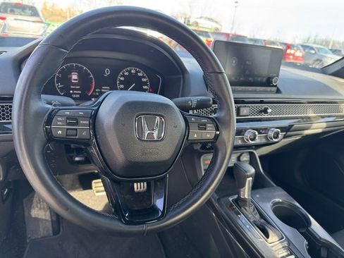 Used 2025 Honda Civic Sport image 14