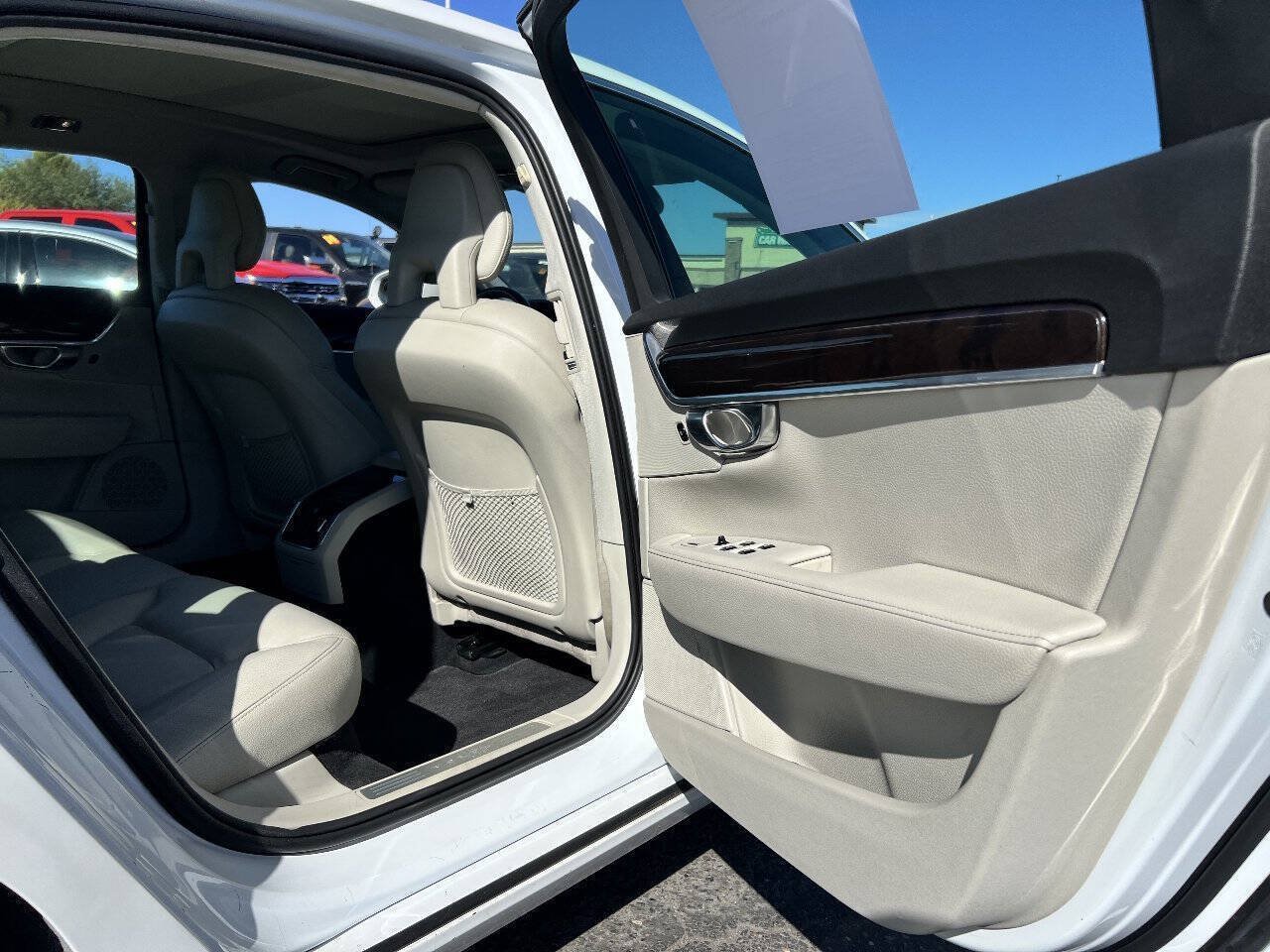 Used 2018 Volvo S90 T6 Momentum w/ Convenience Package AWD/4WD image 14