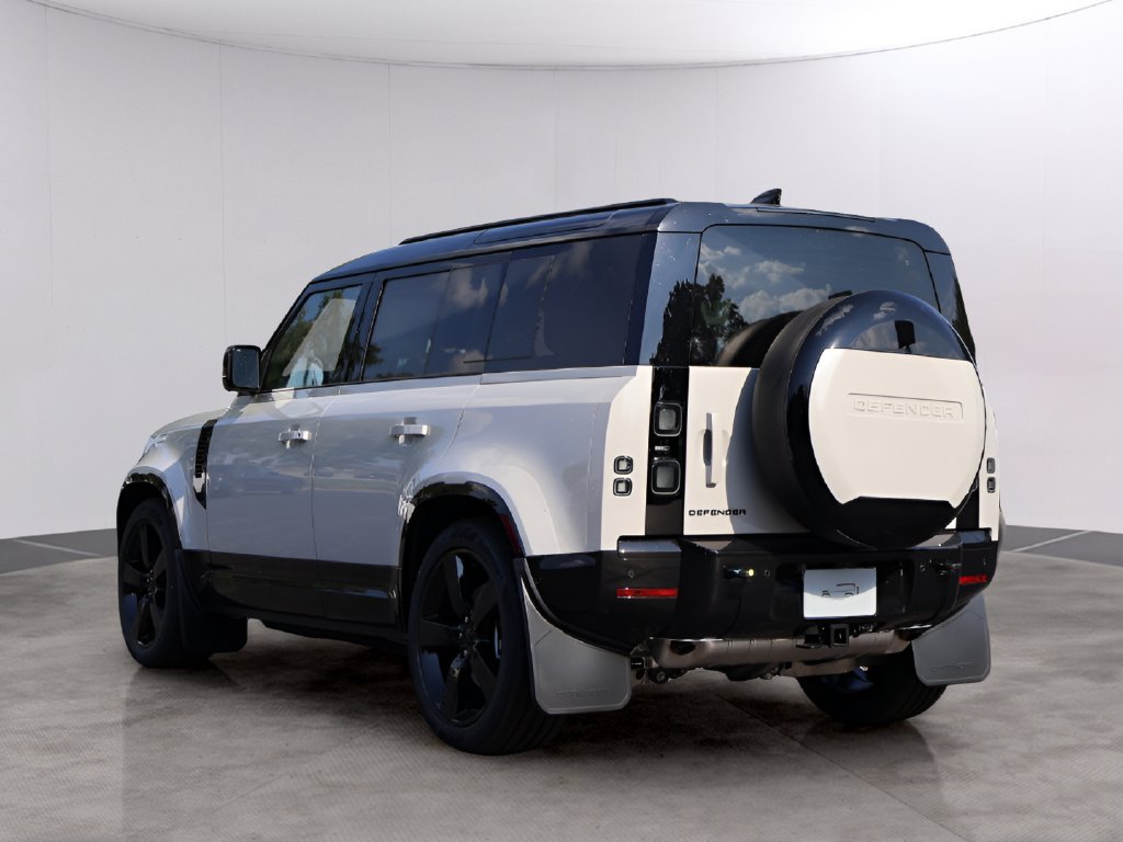 New 2026 Land Rover Defender 110 X-Dynamic SE AWD/4WD image 5