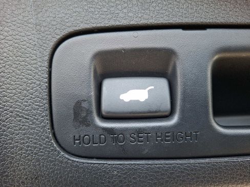 Used 2020 Honda CR-V Touring image 29