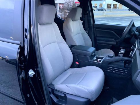 Used 2024 Toyota Tacoma SR5 image 9