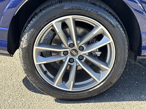 Used 2023 Audi Q3 2.0T Premium w/ Black Optic Sport Package image 7