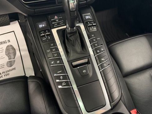 Used 2019 Porsche Macan S AWD/4WD image 28