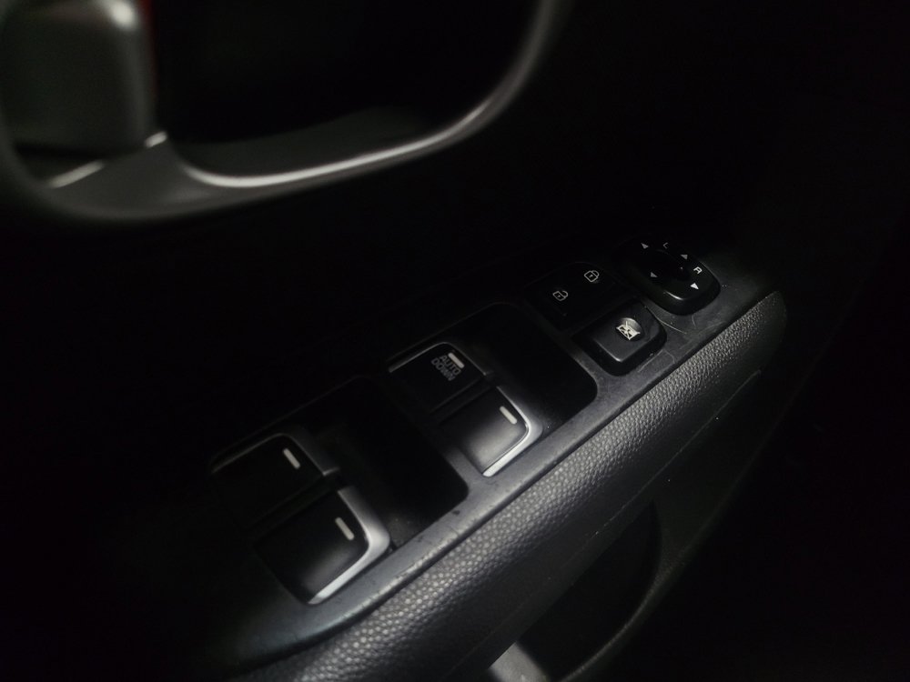 Used 2018 Kia Soul FWD image 27