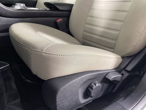 Used 2018 Ford Fusion S FWD image 16