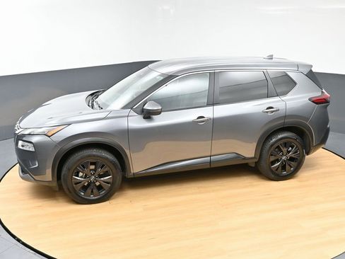 Used 2022 Nissan Rogue SV image 44