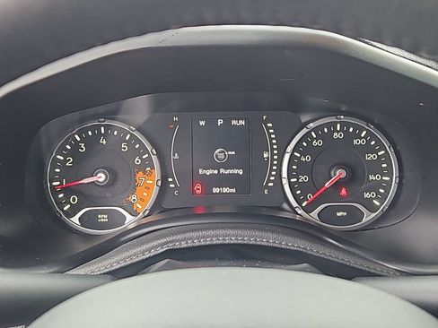 Used 2016 Jeep Renegade Latitude w/ Cold Weather Group AWD/4WD image 28