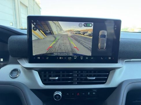 Certified 2025 Ford Explorer Active w/ Active Comfort Package image 18