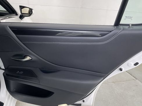 Used 2020 Lexus ES 350 w/ Accessory Package 2 FWD image 23