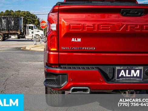 Used 2024 Chevrolet Silverado 1500 High Country w/ Technology Package image 16