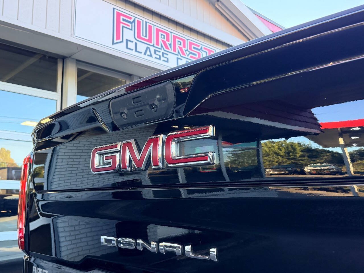 Used 2020 GMC Sierra 2500 Denali w/ Denali Ultimate Package AWD/4WD image 9