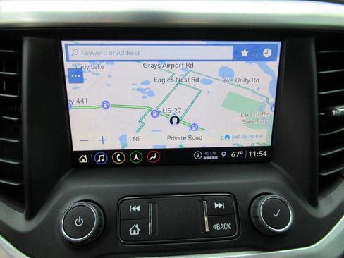 Used 2023 GMC Acadia SLT image 27