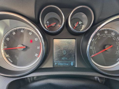 Used 2014 Buick Encore FWD image 16
