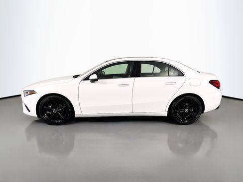 Used 2022 Mercedes-Benz A 220 4MATIC image 8
